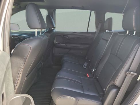 Certified 2022 Honda Passport TrailSport image 17