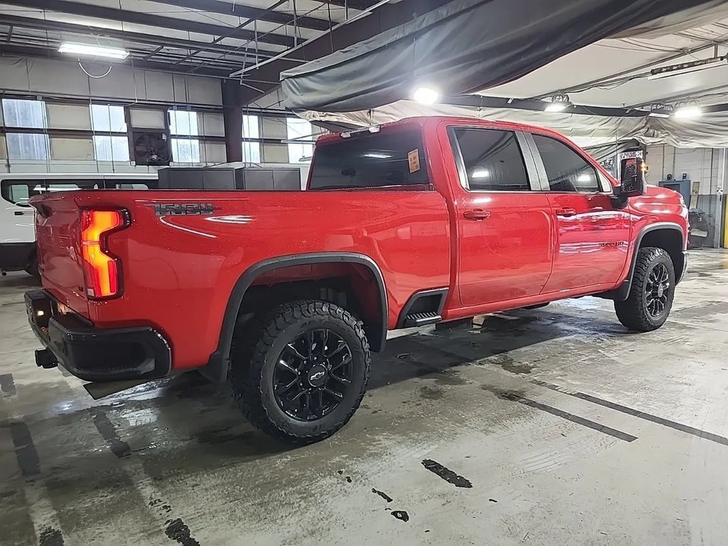 Used 2025 Chevrolet Silverado 3500 LT w/ Trail Boss Package AWD/4WD image 7