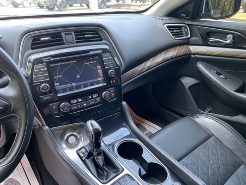 Used 2018 Nissan Maxima Platinum FWD image 23