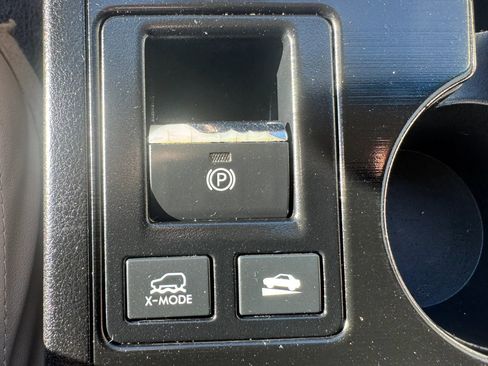 Used 2016 Subaru Outback 2.5i Limited AWD/4WD image 30