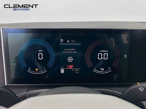 New 2026 Hyundai Santa Fe SE image 32