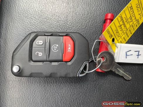 Used 2020 Jeep Gladiator Rubicon w/ Dual Top Group AWD/4WD image 27