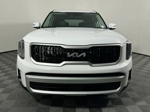 Certified 2024 Kia Telluride EX w/ EX Captain's Chair Package image 10