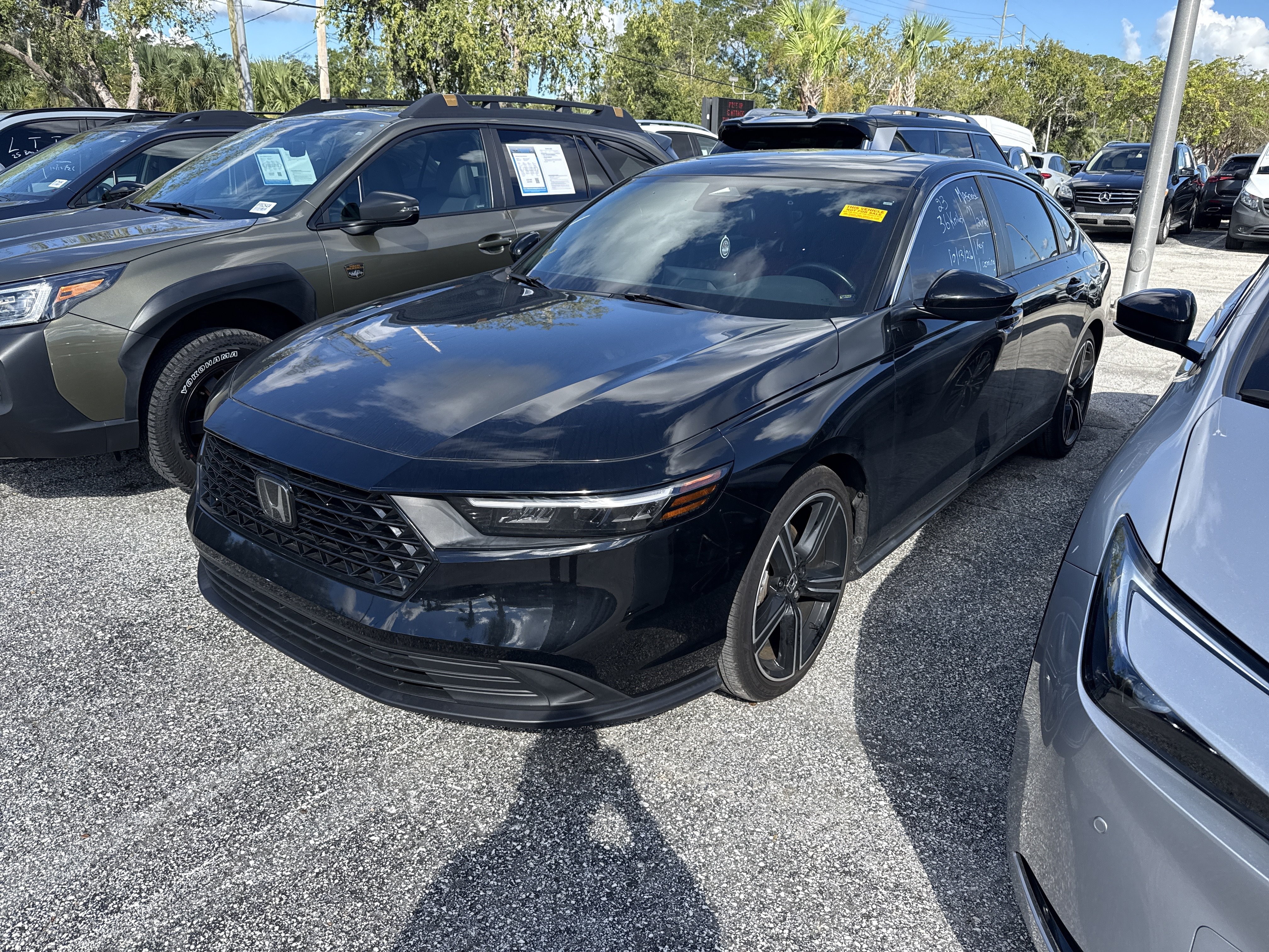 Used 2023 Honda Accord Sport image 2