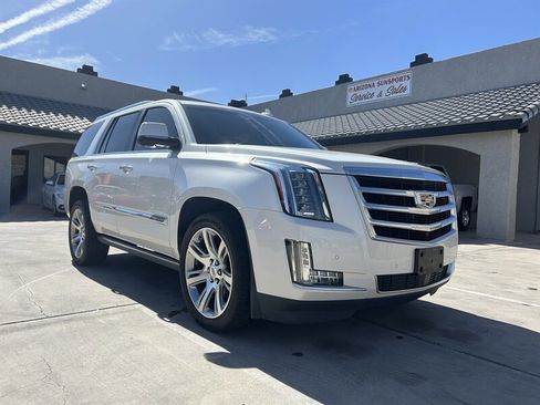 Used 2015 Cadillac Escalade Premium AWD/4WD image 8