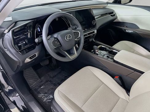 Used 2023 Lexus RX 350 FWD image 2