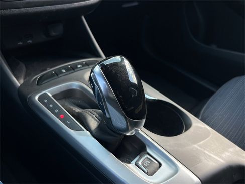 Used 2024 Buick Envista Preferred w/ Convenience II Package image 18