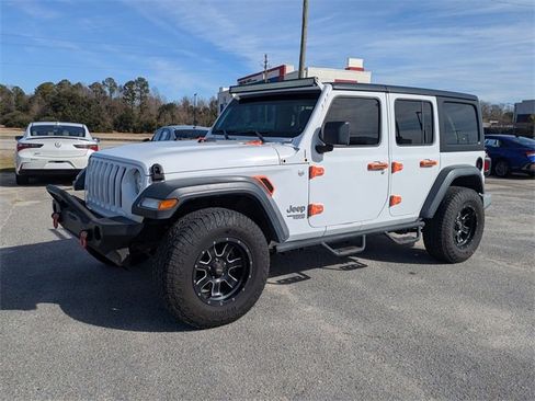 Used 2018 Jeep Wrangler Unlimited Sport image 7