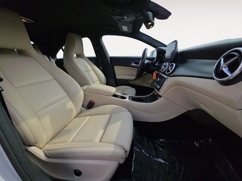 Used 2017 Mercedes-Benz CLA 250 image 15