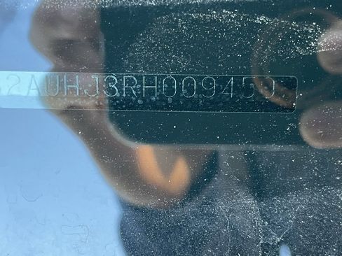 Used 2024 Mitsubishi Mirage ES image 3