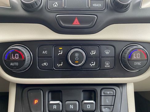 Used 2020 GMC Terrain Denali w/ Denali Premium Package image 18