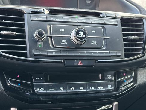 Used 2016 Honda Accord Sport image 19