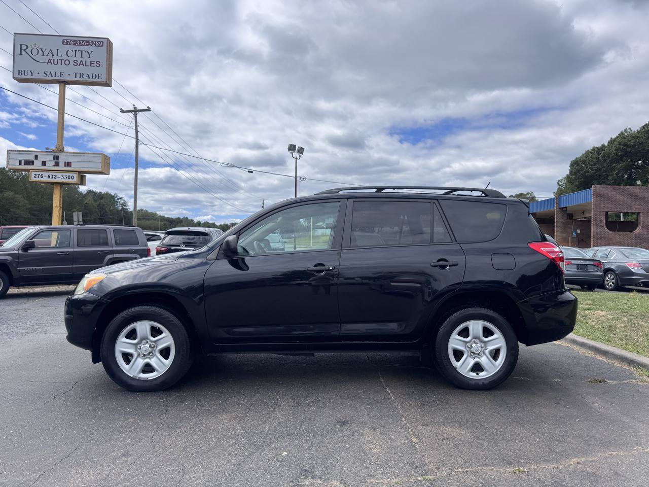 Used 2011 Toyota RAV4 2WD w/ Base L4 Extra Value Pkg image 8