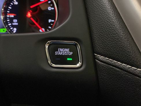 Used 2019 GMC Acadia Denali w/ Technology Package AWD/4WD image 22