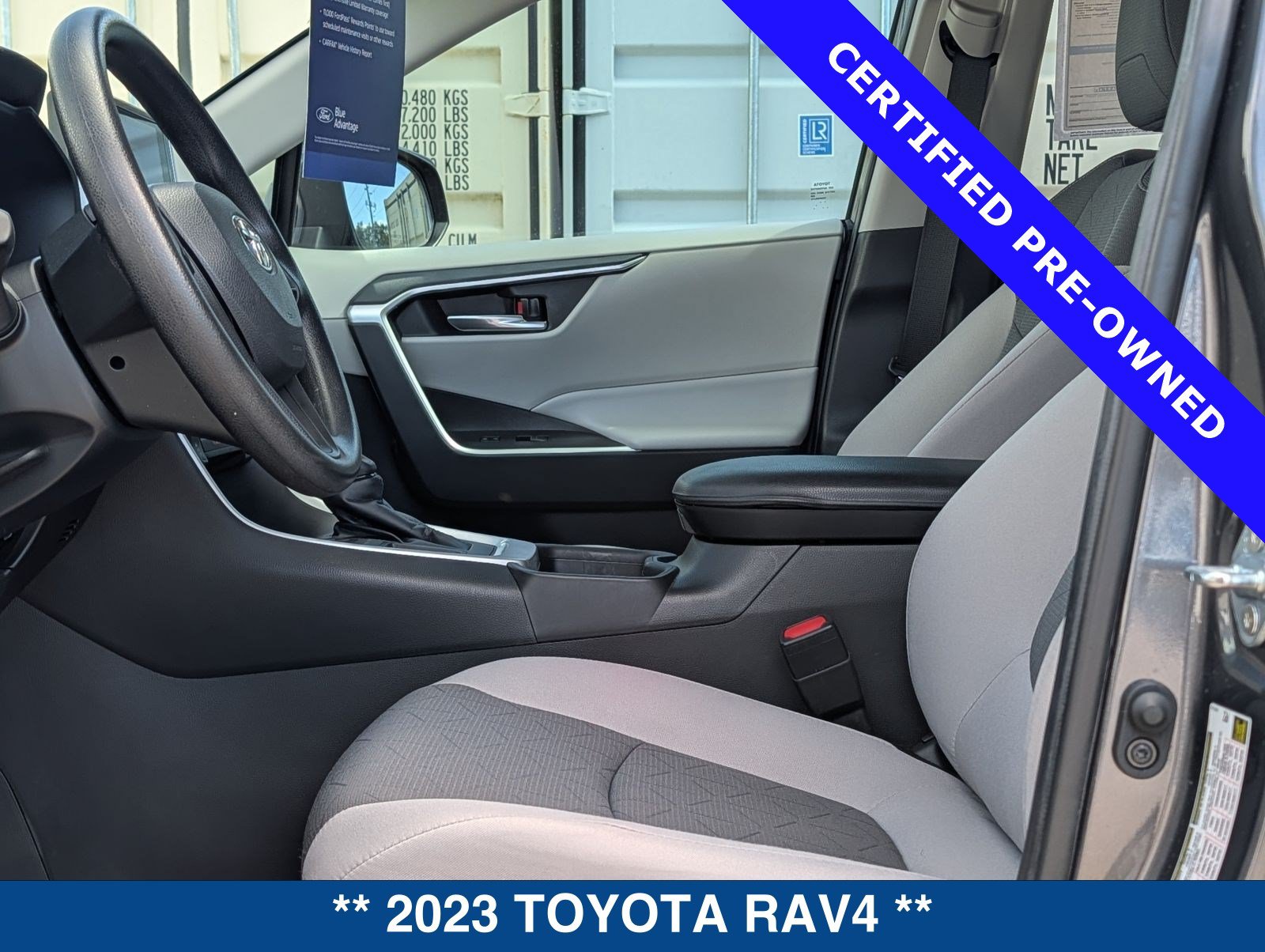Used 2023 Toyota RAV4 XLE FWD image 21