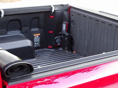 Used 2023 Chevrolet Silverado 1500 LT image 29