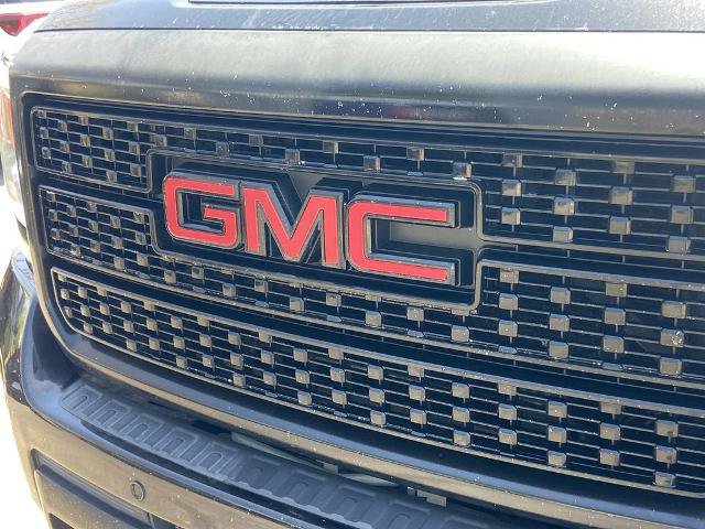 Used 2018 GMC Sierra 2500 Denali w/ Duramax Plus Package AWD/4WD image 26