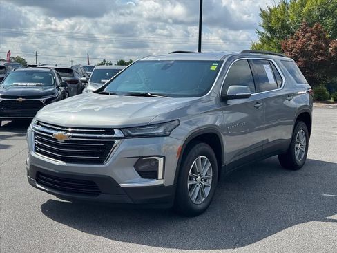 Used 2023 Chevrolet Traverse LT FWD image 7