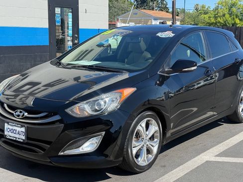 Used 2013 Hyundai Elantra GT w/ Tech Pkg FWD image 3