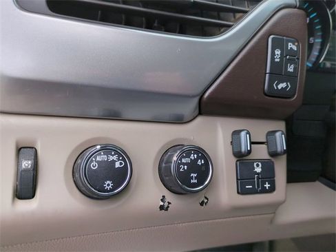 Certified 2015 Chevrolet Tahoe LT image 17