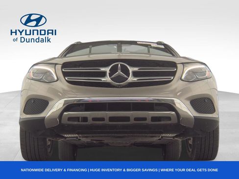 Used 2019 Mercedes-Benz GLC 300 4MATIC w/ Driver Assistance Package image 10