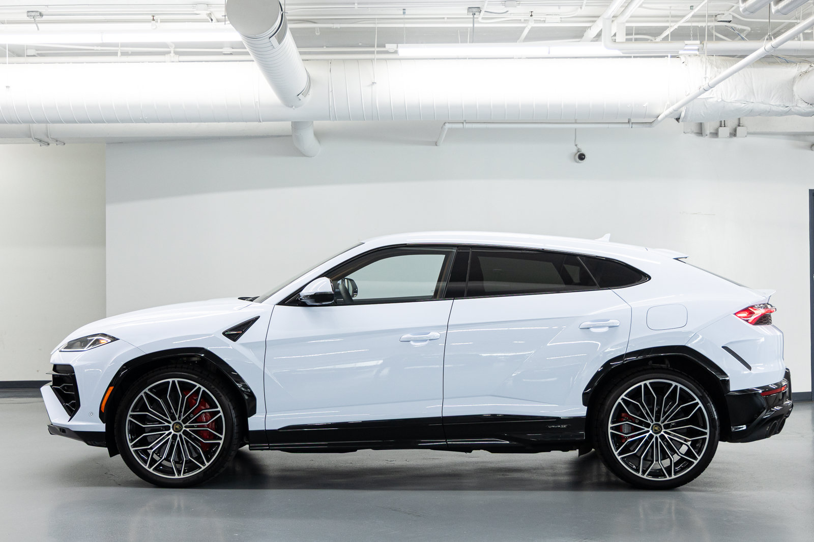Used 2026 Lamborghini Urus S AWD/4WD image 5