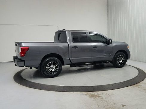 Used 2024 Nissan Titan SV w/ SV Convenience Package AWD/4WD image 8