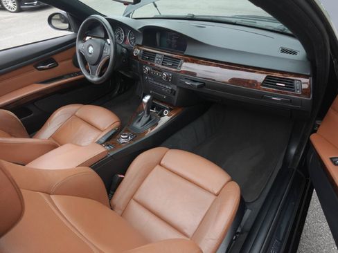Used 2009 BMW 335i Convertible RWD image 15
