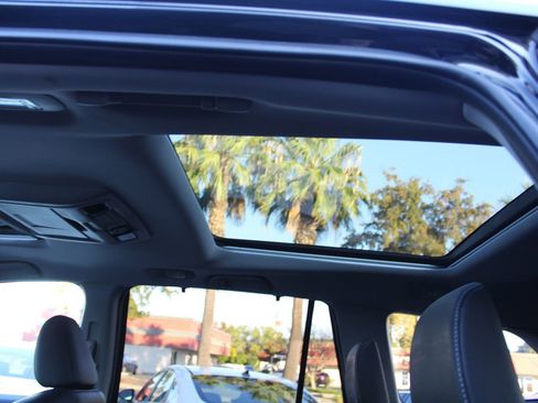 Used 2016 Honda Pilot Elite image 31