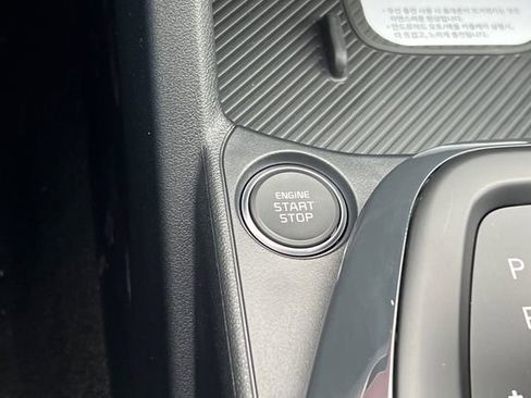 New 2025 Kia K4 EX image 24