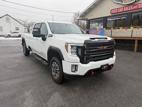 Used 2021 GMC Sierra 2500 AT4 image 2