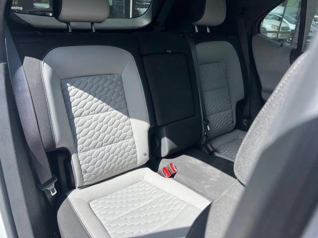 Used 2021 Chevrolet Equinox LS w/ LS Convenience Package FWD image 23