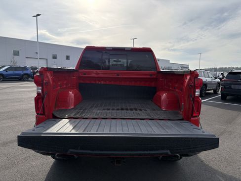 Used 2021 Chevrolet Silverado 1500 LT Trail Boss w/ Convenience Package II image 11