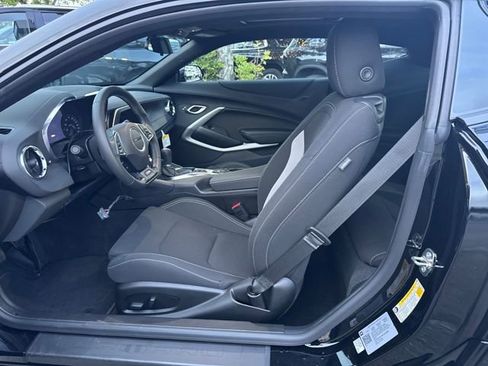 Certified 2023 Chevrolet Camaro SS image 9