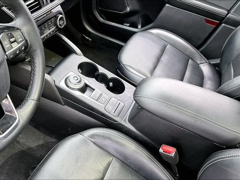Used 2021 Ford Escape SEL w/ Technology Package FWD image 18