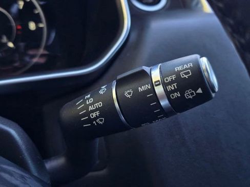 Used 2017 Land Rover Range Rover Sport HSE Dynamic image 29