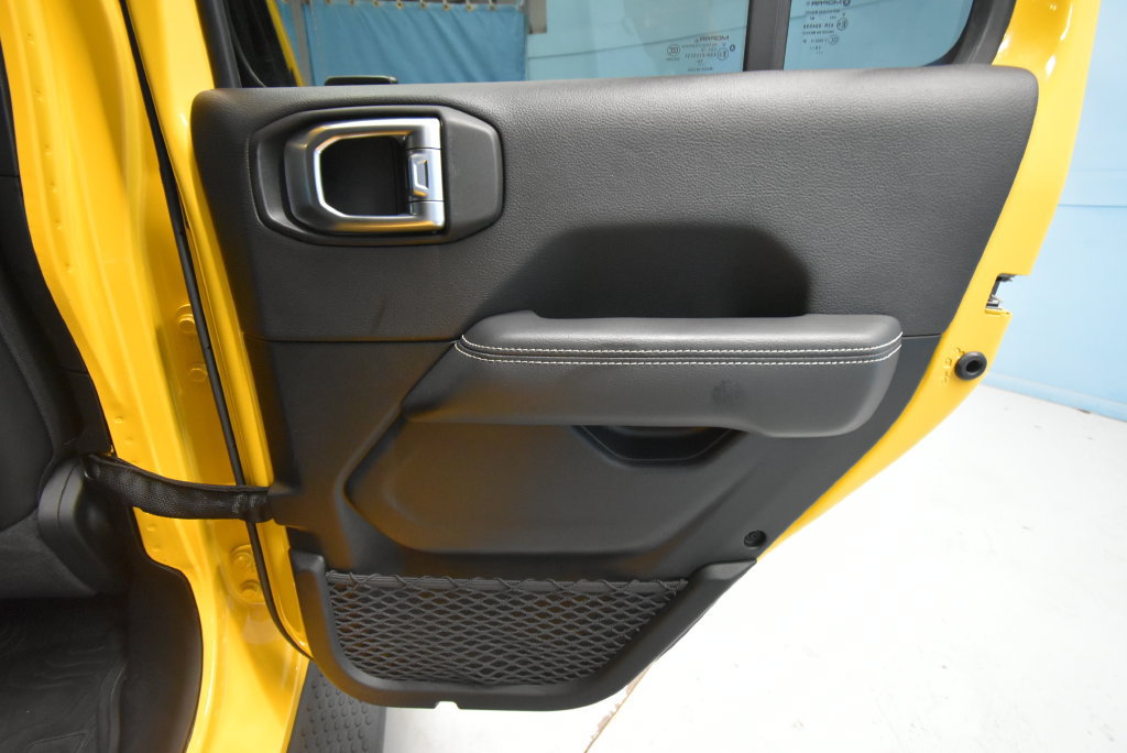 Used 2020 Jeep Wrangler Unlimited Sahara AWD/4WD image 25