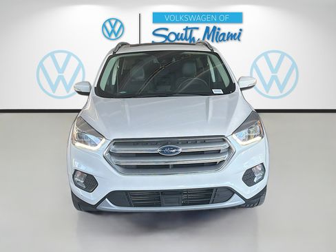 Used 2019 Ford Escape Titanium image 2