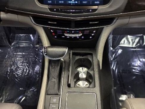 Used 2018 Cadillac CT6 Luxury image 24