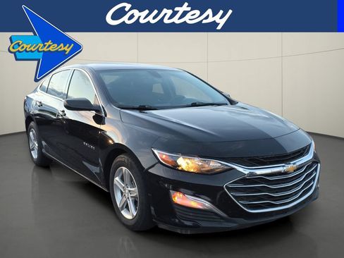 Used 2022 Chevrolet Malibu LS FWD image 1