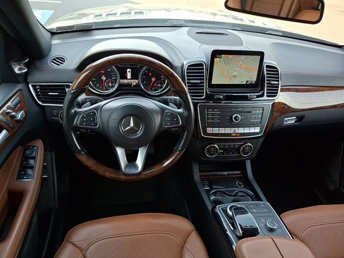 Used 2019 Mercedes-Benz GLS 550 4MATIC image 11