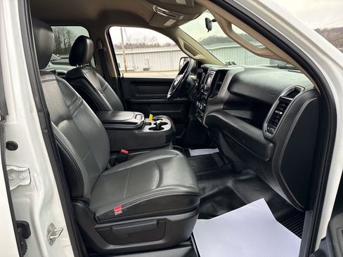 Used 2020 RAM 3500 Tradesman w/ Chrome Appearance Group image 33