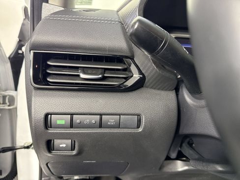 Used 2024 Nissan Sentra SV w/ All-Weather Package FWD image 15