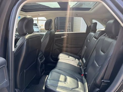 Used 2016 Ford Edge Titanium w/ Equipment Group 301A AWD/4WD image 27