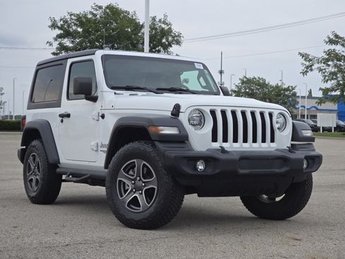 Used 2019 Jeep Wrangler Sport AWD/4WD image 2