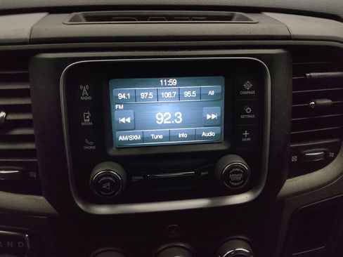 Used 2017 RAM 1500 Express RWD image 25
