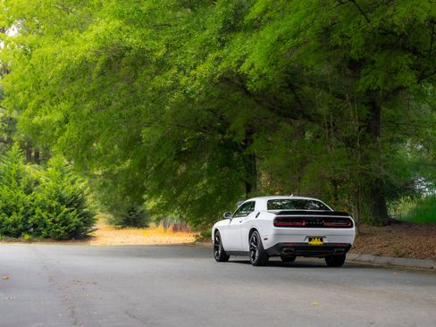 Used 2017 Dodge Challenger SXT Plus RWD image 36