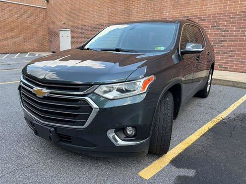 Used 2019 Chevrolet Traverse LT FWD image 3