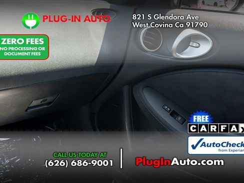 Used 2009 Nissan 370Z Touring RWD image 13