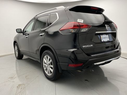 Used 2018 Nissan Rogue SV AWD/4WD image 3